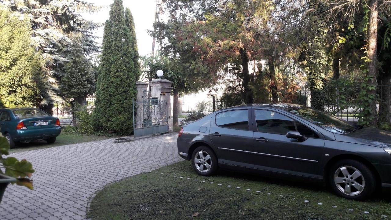 Szalay Villa Veszprem Bagian luar foto
