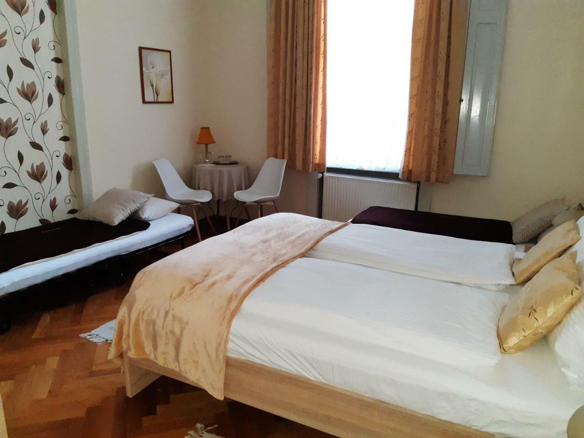 Szalay Villa Veszprem Bagian luar foto